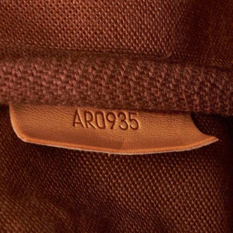 Louis Vuitton Monogram Gibeciere MM (SHG-Lzd3KI) - Image 7