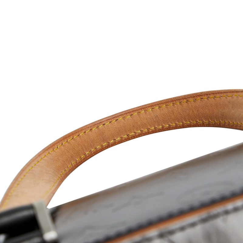 Louis Vuitton Monogram Glace Shelton (SHG-8ywIEt) - Image 9
