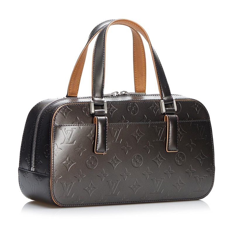 Louis Vuitton Monogram Glace Shelton (SHG-8ywIEt)