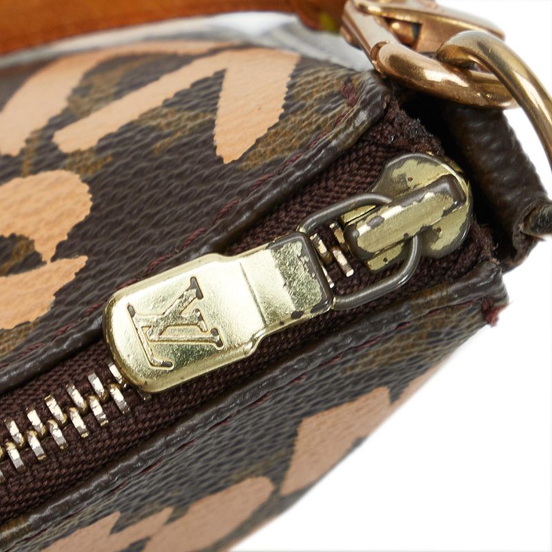 Louis Vuitton Monogram Graffiti Pochette Accessoires (SHG-uPkKxv) - Image 9