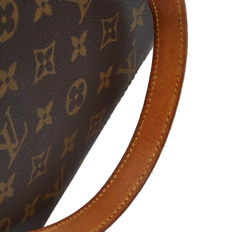 Louis Vuitton Monogram Luco (SHG-Hee5bx) - Image 11