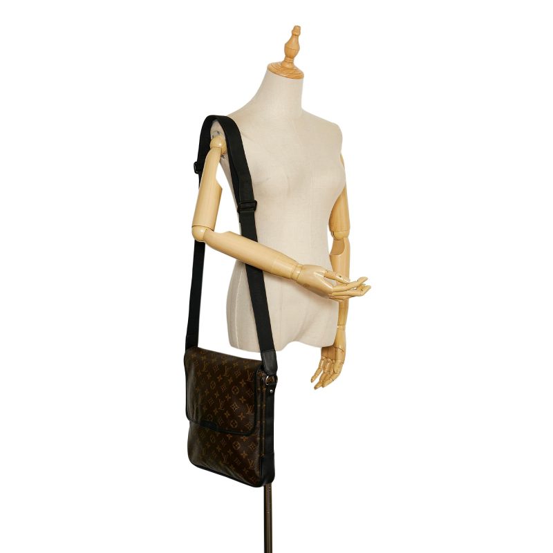 Louis Vuitton Monogram Macassar Bass MM (SHG-36020) - Image 4