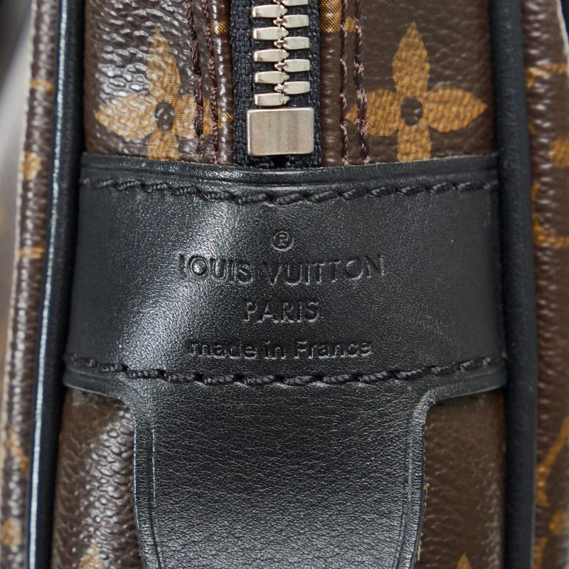 Louis Vuitton Monogram Macassar Porte-Documents Voyage GM (SHG-xbjdQX) - Image 6