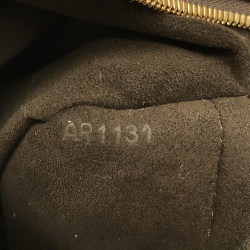 Louis Vuitton Monogram Mahina Stellar PM (SHG-8AdVbF) - Image 7