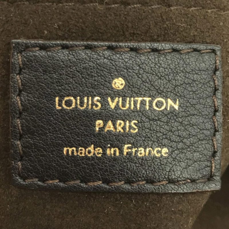 Louis Vuitton Monogram Mahina XS (SHG-36921) - Image 6