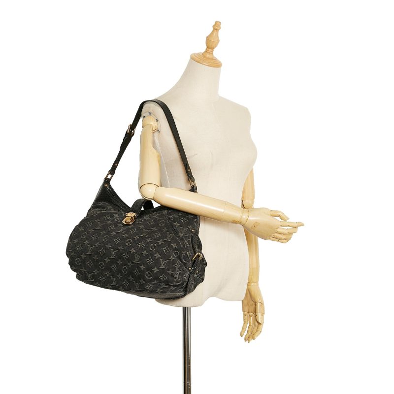 Louis Vuitton Monogram Mahina XS (SHG-C6A8C5) - Image 4