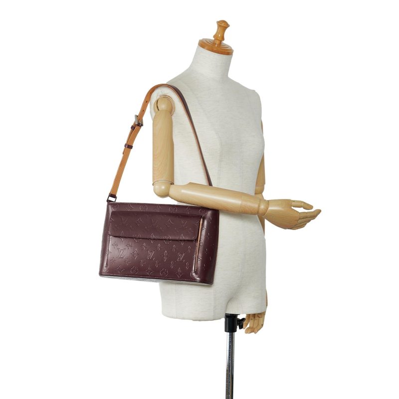 Louis Vuitton Monogram Mat Alston (SHG-khjFKd) - Image 4