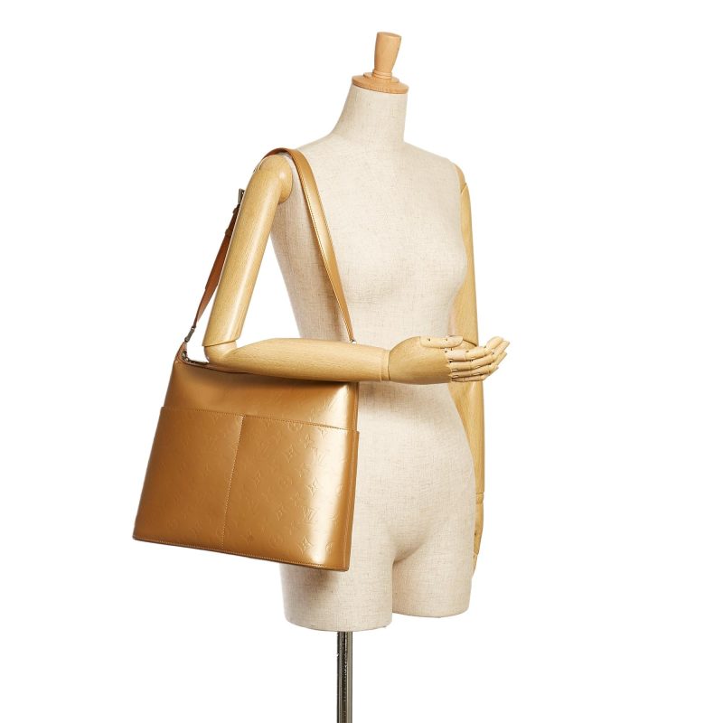 Louis Vuitton Monogram Mat Sutter (SHG-35021) - Image 4