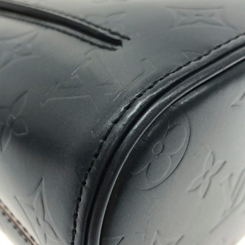 Louis Vuitton Monogram Mat Wilwood (SHG-37971) - Image 9