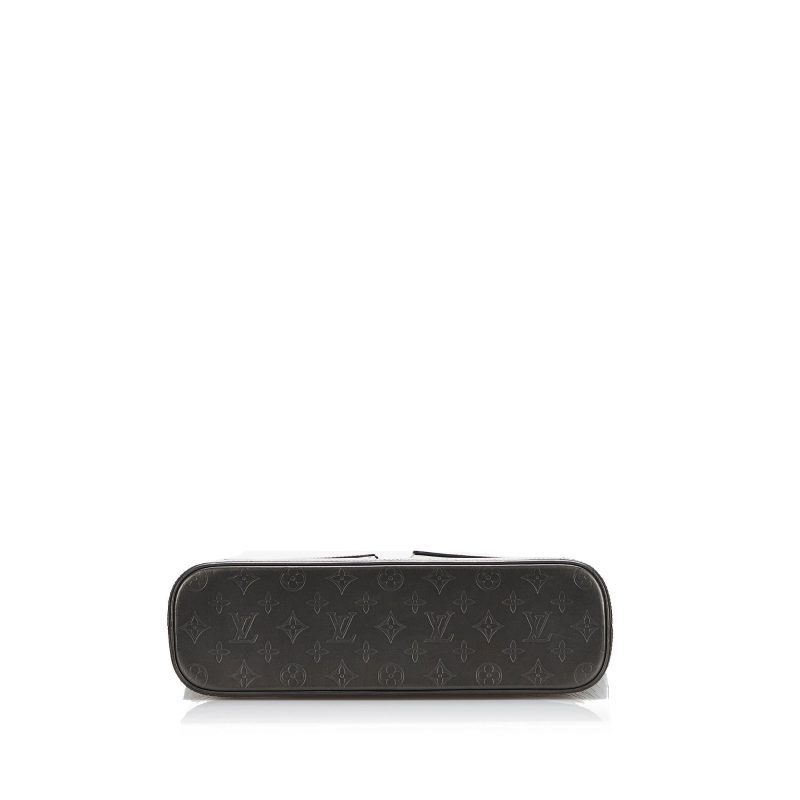 Louis Vuitton Monogram Mat Wilwood (SHG-axddy3) - Image 3