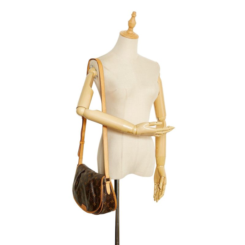 Louis Vuitton Monogram Menilmontant PM (SHG-2ez90s) - Image 4