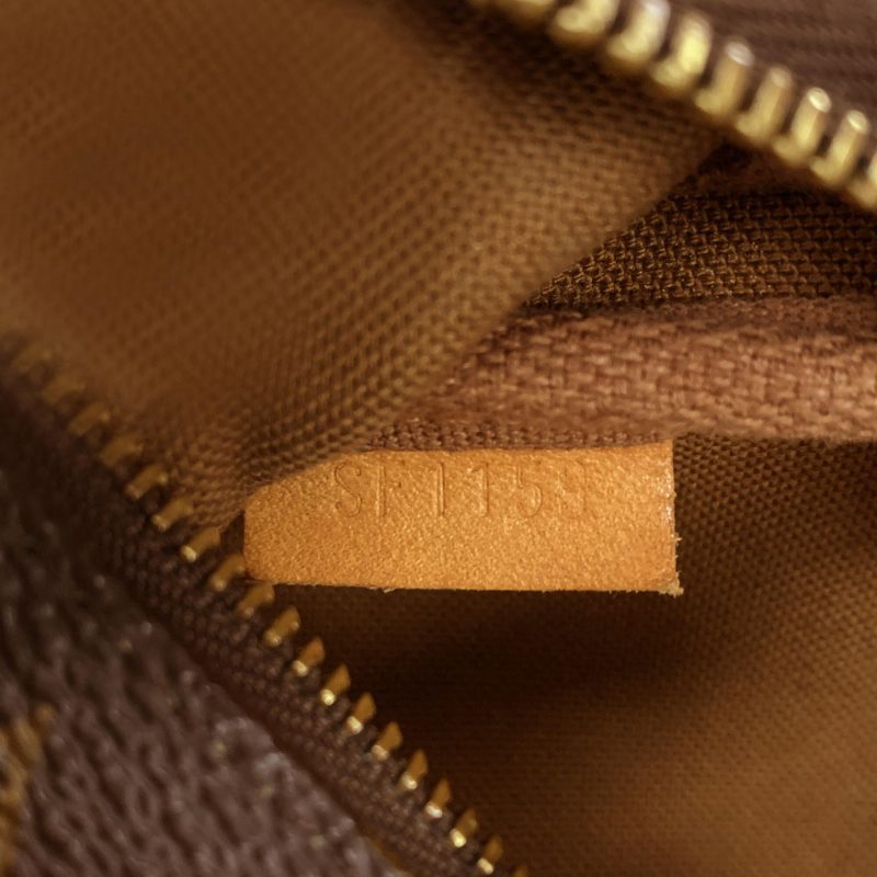 Louis Vuitton Monogram Mini Pochette Accessoires (SHG-37532) - Image 8