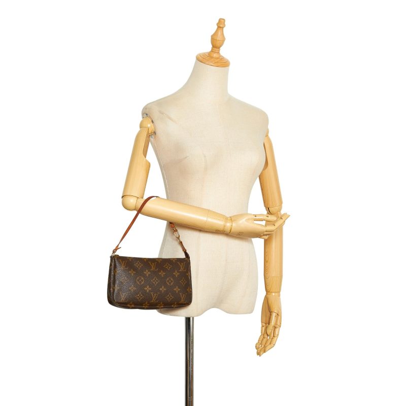 Louis Vuitton Monogram Mini Pochette Accessoires (SHG-MuRX4F) - Image 4