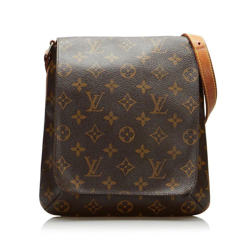 Louis Vuitton Monogram Musette Salsa Short (SHG-lCsl7B) - Image 8