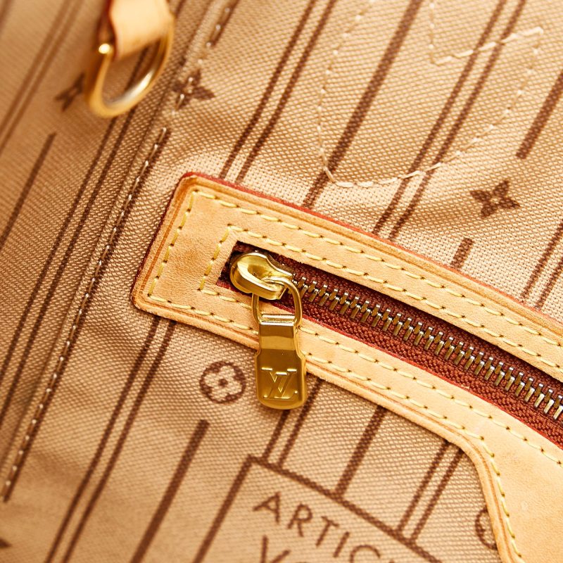 Louis Vuitton Monogram Neverfull PM (SHG-CHTNbI) - Image 8