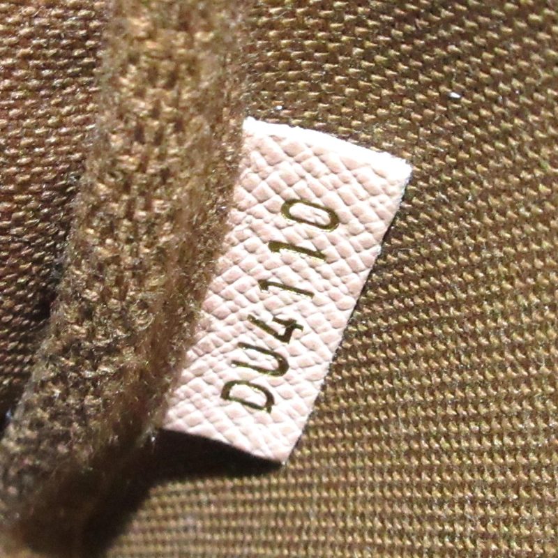 Louis Vuitton Monogram Patch Mini Pochette Accessoires (SHG-67gW7i) - Image 7