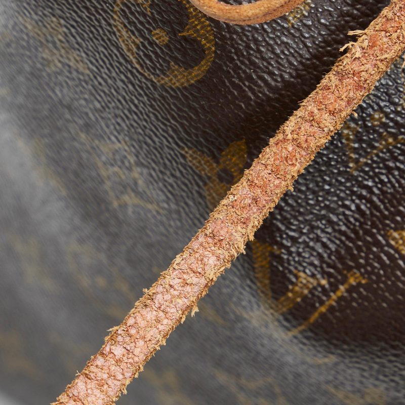 Louis Vuitton Monogram Petit Noe (SHG-ia8WWp) - Image 8