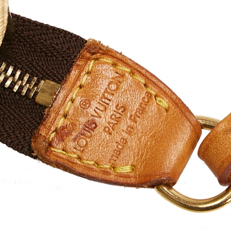 Louis Vuitton Monogram Pochette Accessoires (SHG-dEsPX7) - Image 6