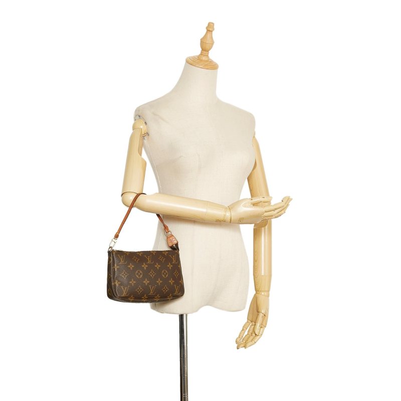 Louis Vuitton Monogram Pochette Accessoires (SHG-KMnotw) - Image 4