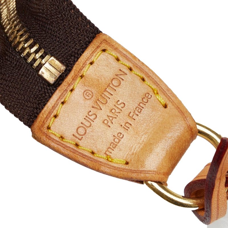Louis Vuitton Monogram Pochette Accessoires (SHG-8R9N7Z) - Image 6