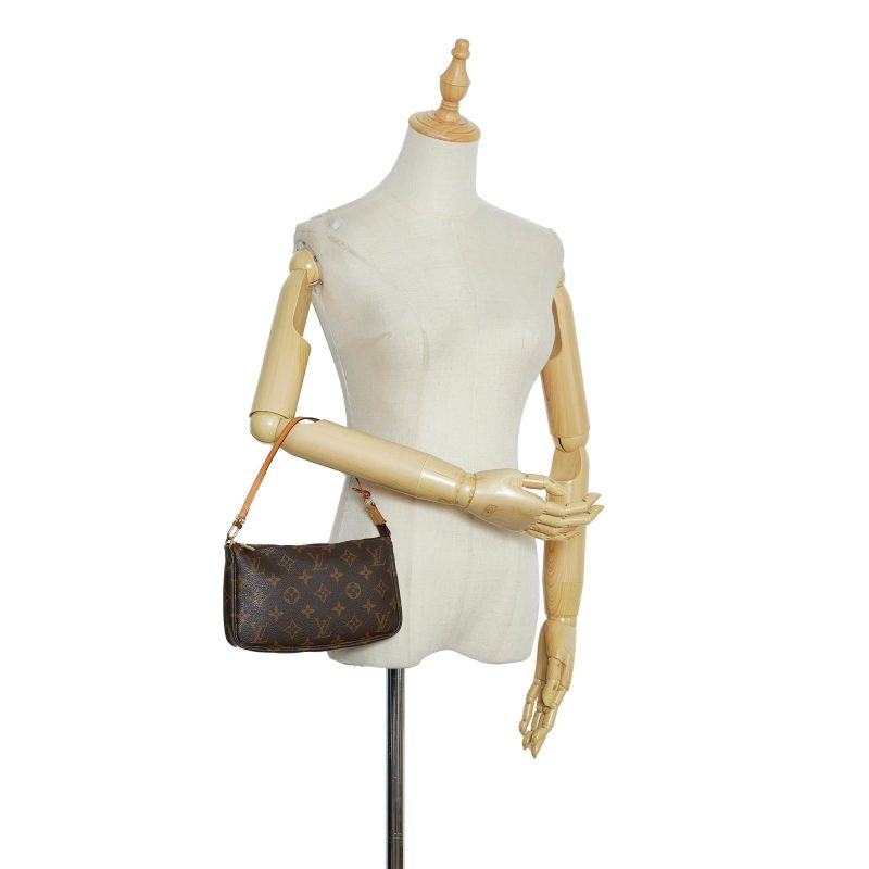 Louis Vuitton Monogram Pochette Accessoires (SHG-8R9N7Z) - Image 4