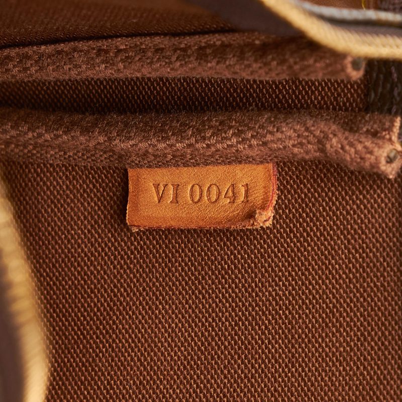 Louis Vuitton Monogram Pochette Accessoires (SHG-PZzyI3) - Image 7