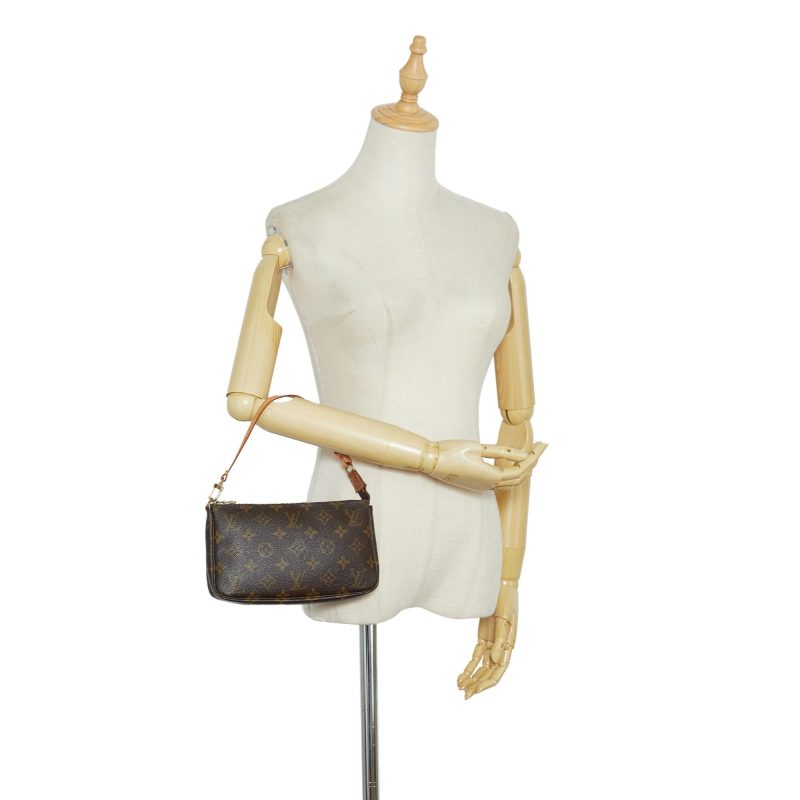 Louis Vuitton Monogram Pochette Accessoires (SHG-xwuIAK) - Image 4
