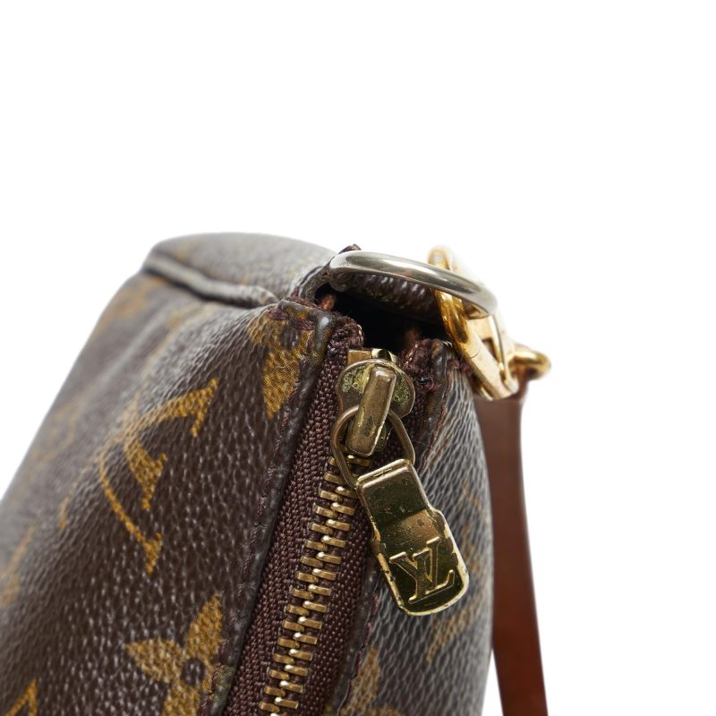 Louis Vuitton Monogram Pochette Accessoires (SHG-BXyLRO) - Image 8