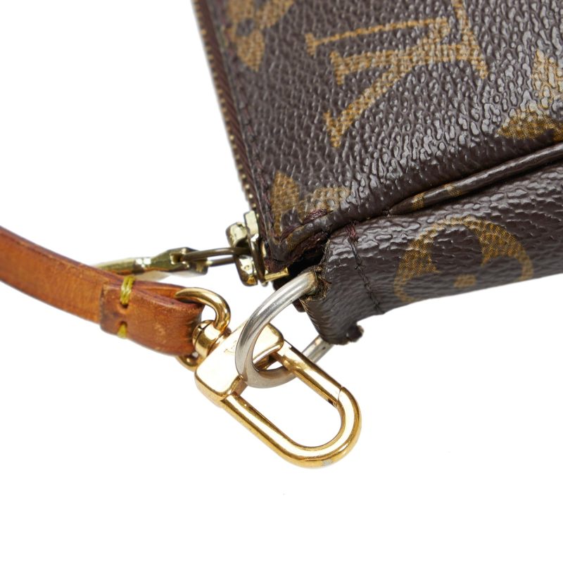 Louis Vuitton Monogram Pochette Accessoires (SHG-BXyLRO) - Image 9