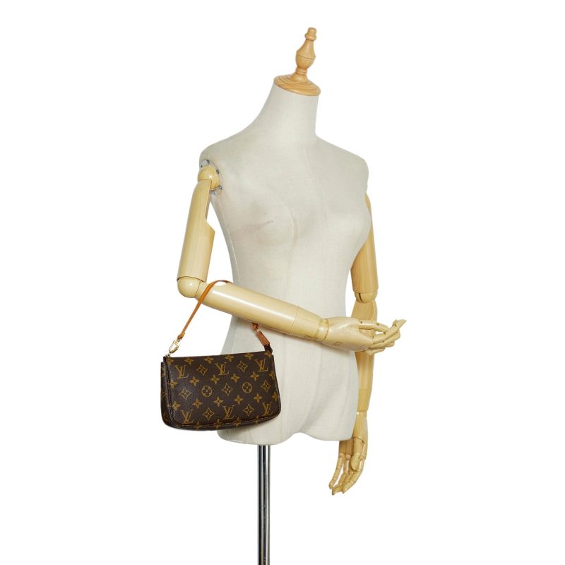 Louis Vuitton Monogram Pochette Accessoires (SHG-3Vk1Tv) - Image 4