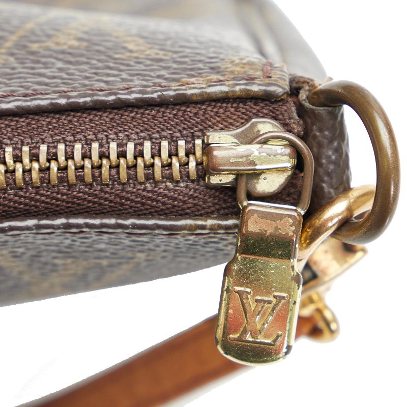 Louis Vuitton Monogram Pochette Accessoires (SHG-WuA3SO) - Image 8