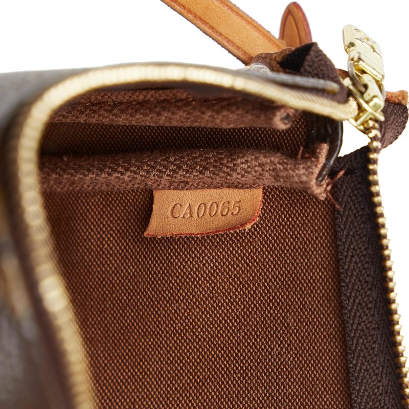 Louis Vuitton Monogram Pochette Accessoires (SHG-vE6jax) - Image 7