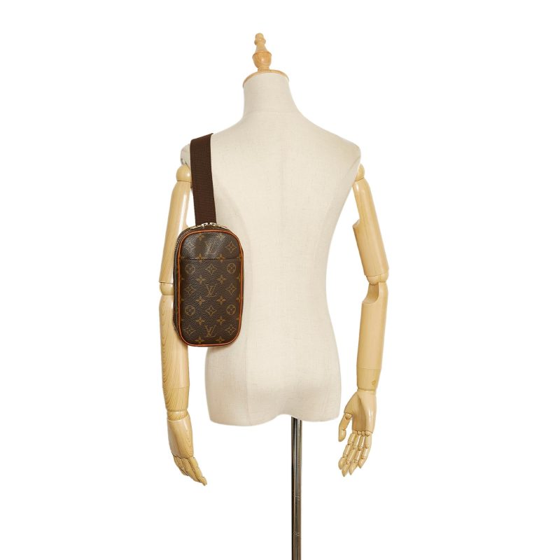 Louis Vuitton Monogram Pochette Gange (SHG-L9EoNA) - Image 4