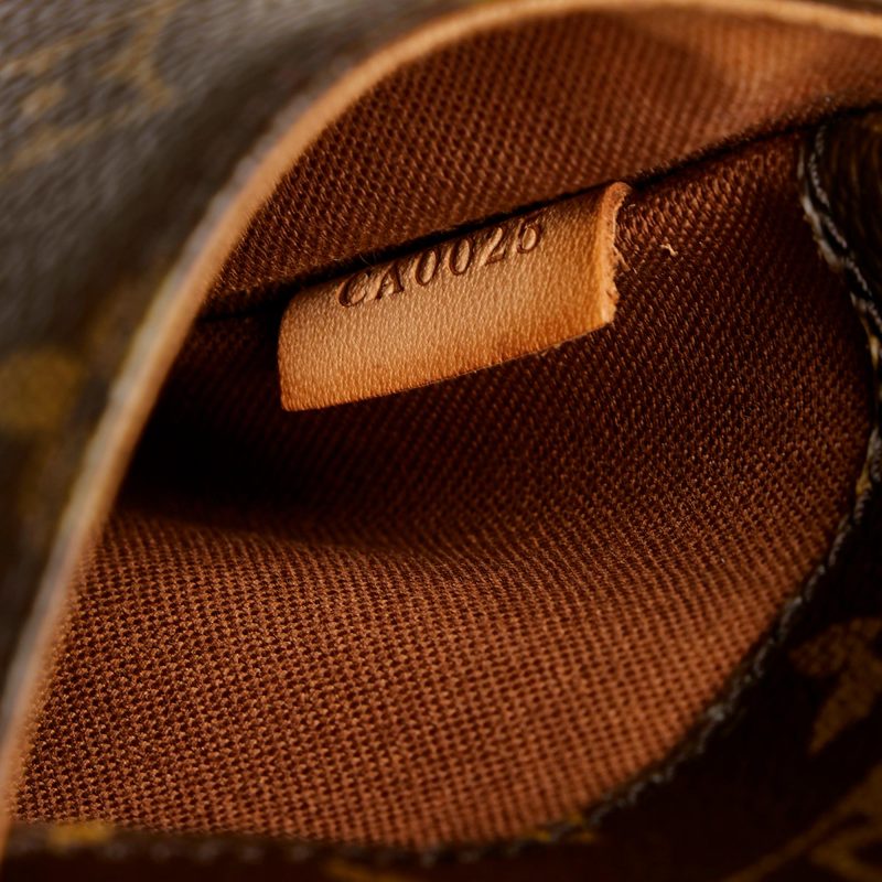 Louis Vuitton Monogram Pochette Gange (SHG-p0K5hB) - Image 7
