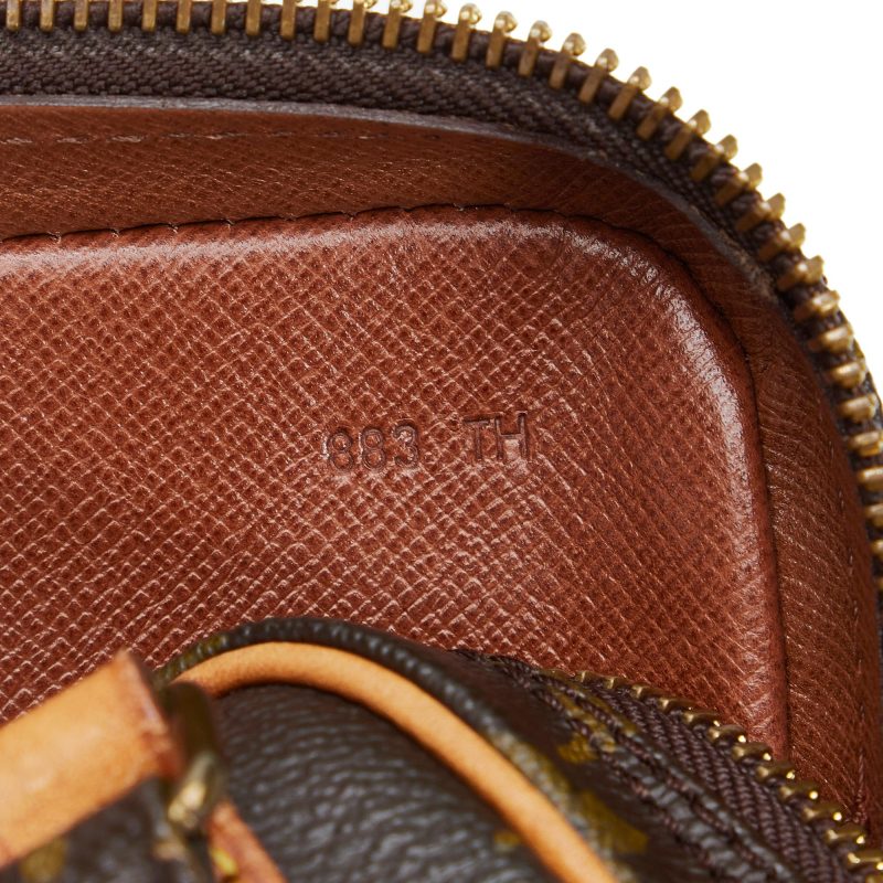 Louis Vuitton Monogram Pochette Marly Bandouliere (SHG-zkEFpR) - Image 7