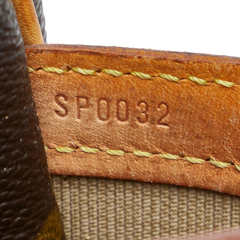 Louis Vuitton Monogram Reporter PM (SHG-mjgKxm) - Image 8