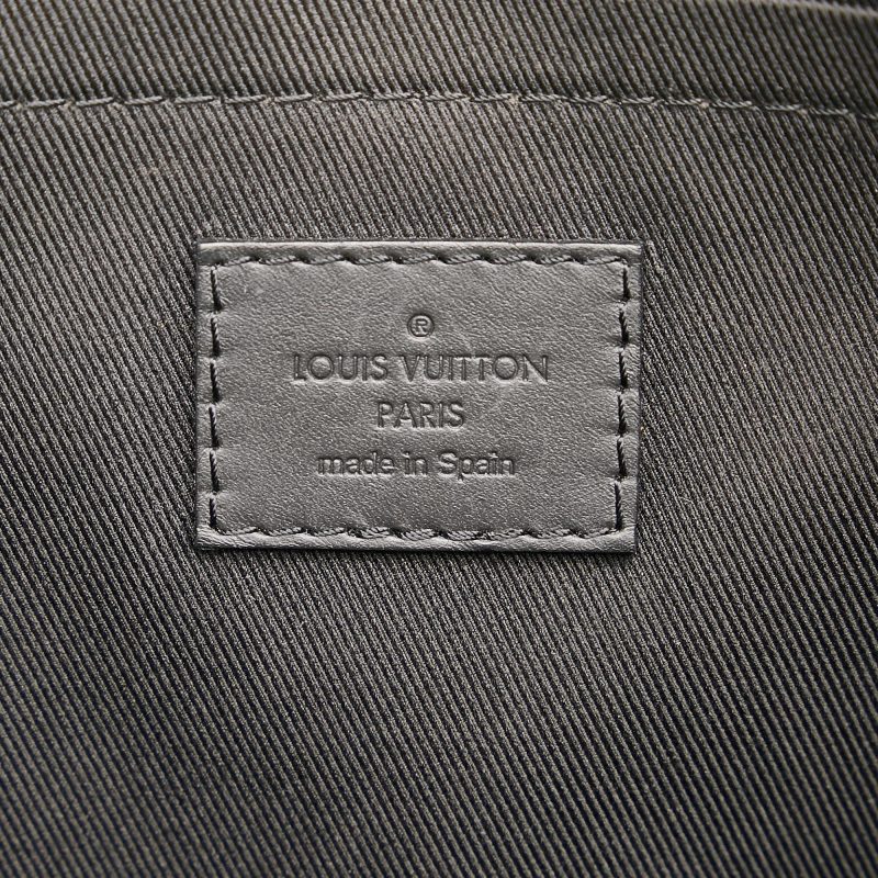 Louis Vuitton Monogram Shadow Discovery Pochette (SHG-rQKxIP) - Image 6