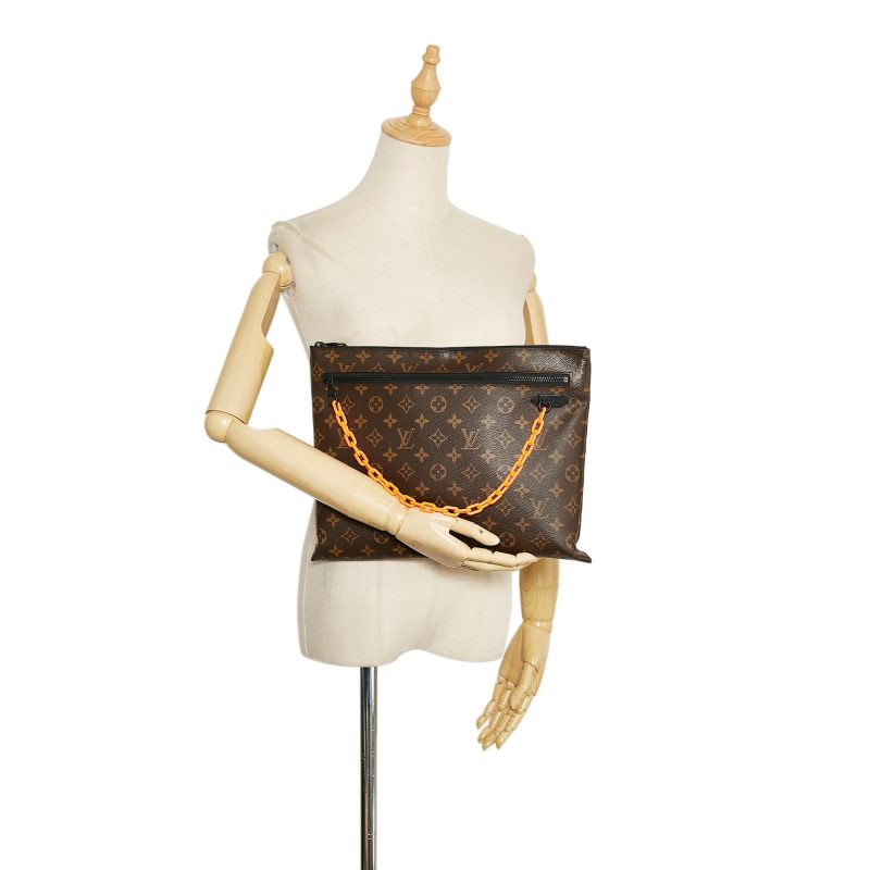Louis Vuitton Monogram Solar Ray A4 Pochette (SHG-EXv5ni) - Image 4