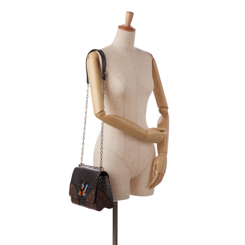 Louis Vuitton Monogram Studded Twist MM (SHG-Pwp1lG) - Image 10