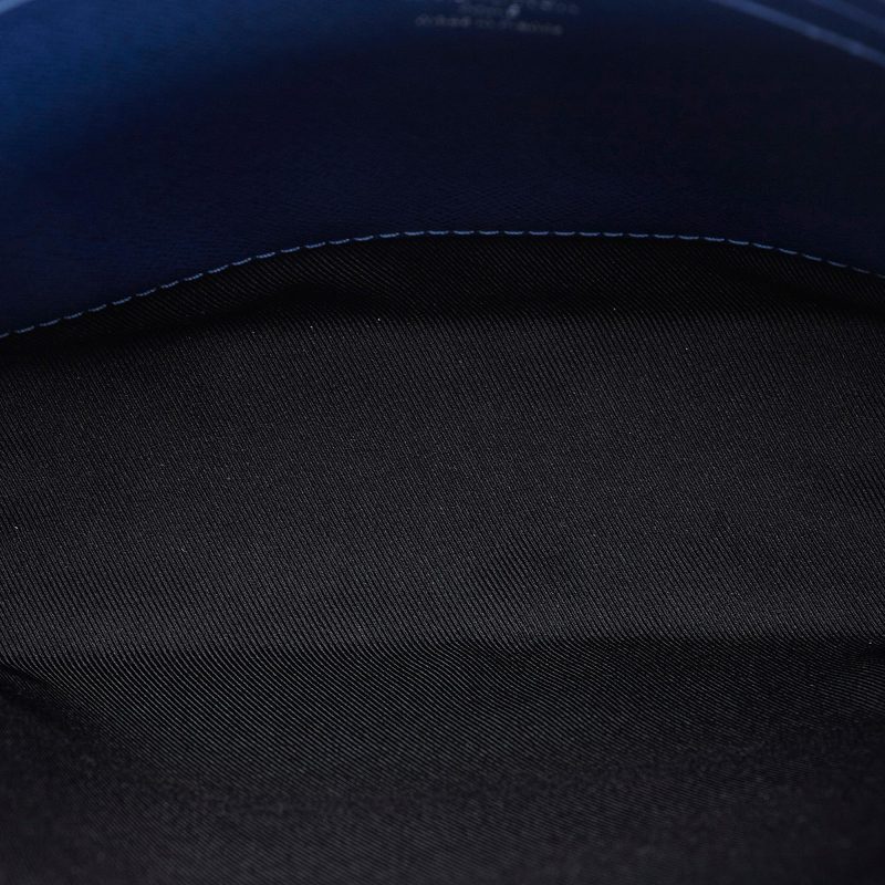 Louis Vuitton Monogram Taigarama Pochette Voyage MM (SHG-QQPlSs) - Image 5