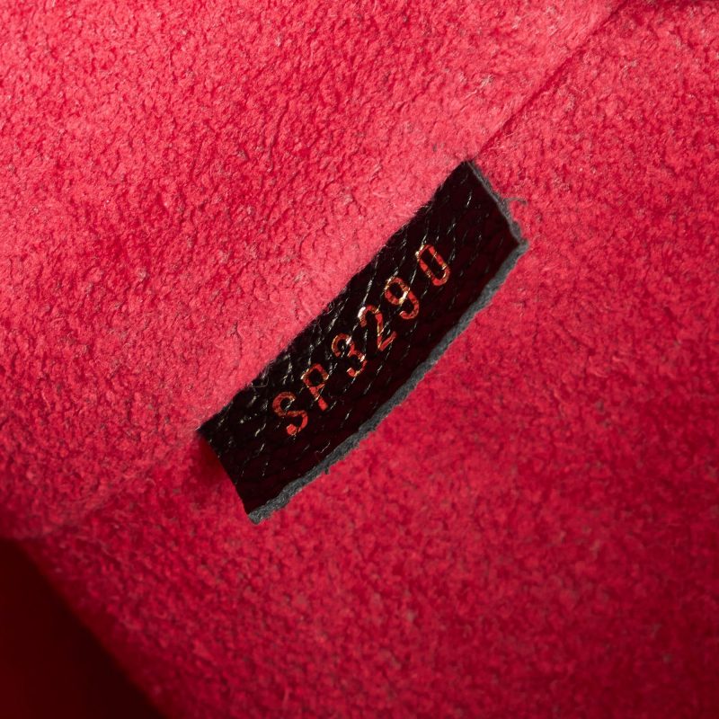 Louis Vuitton Monogram Teddy Shearling Neonoe (SHG-37294) - Image 7