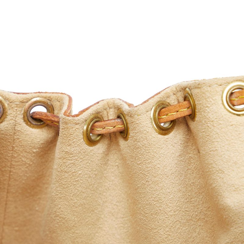 Louis Vuitton Monogram Theda PM (SHG-qScQBF) - Image 10