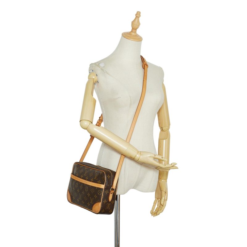 Louis Vuitton Monogram Trocadero 27 (SHG-OuylxN) - Image 4