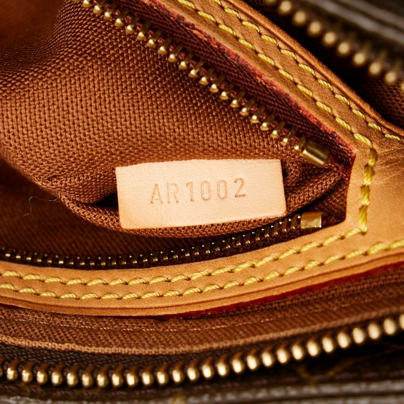 Louis Vuitton Monogram Trotteur (SHG-37847) - Image 7