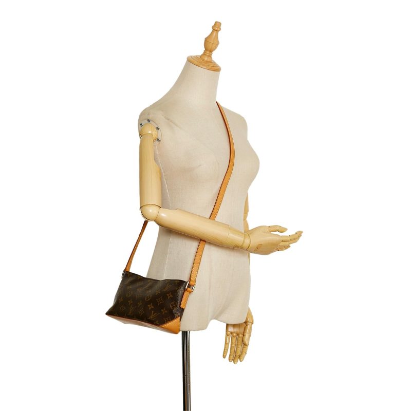 Louis Vuitton Monogram Trotteur (SHG-ydbVpM) - Image 4