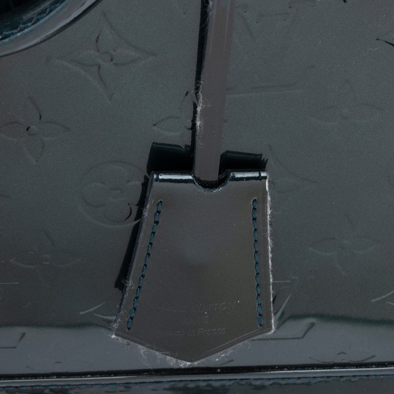 Louis Vuitton Monogram Vernis Alma GM Satchel (SHF-n4uWmK) - Image 12