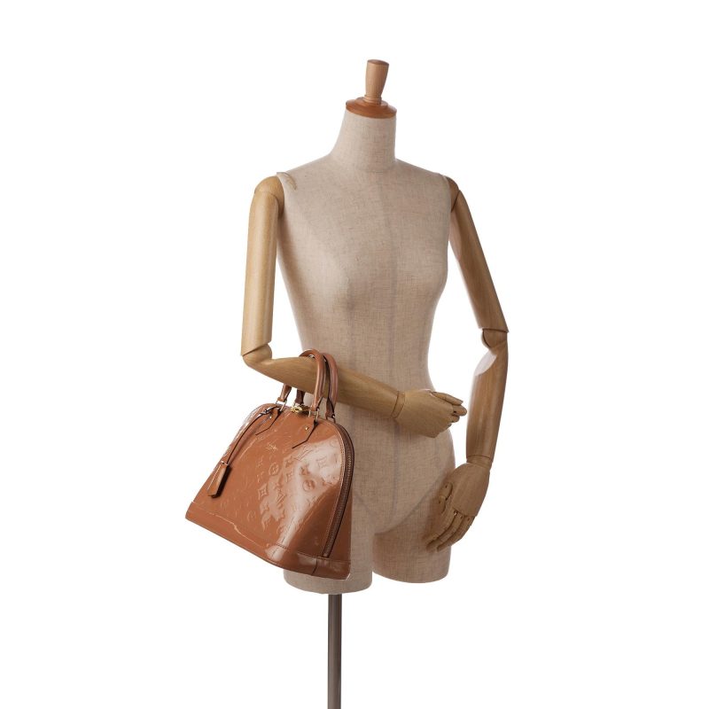 Louis Vuitton Monogram Vernis Alma PM (SHG-TpodTf) - Image 4