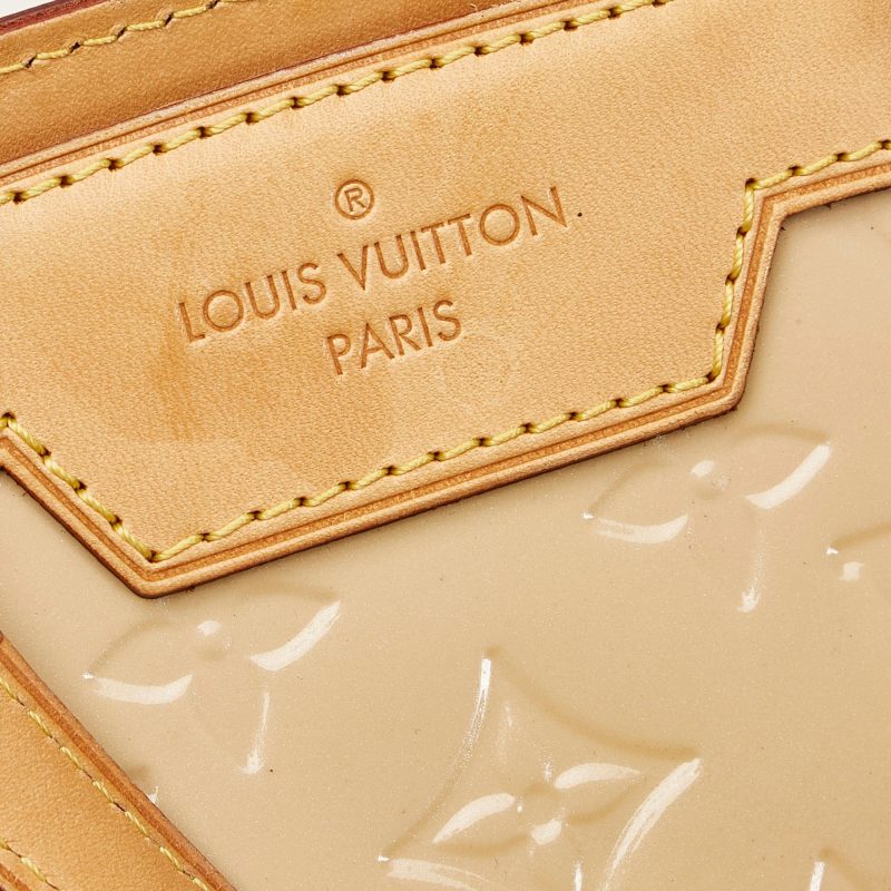 Louis Vuitton Monogram Vernis Brea MM (SHG-EXk7Yz) - Image 10
