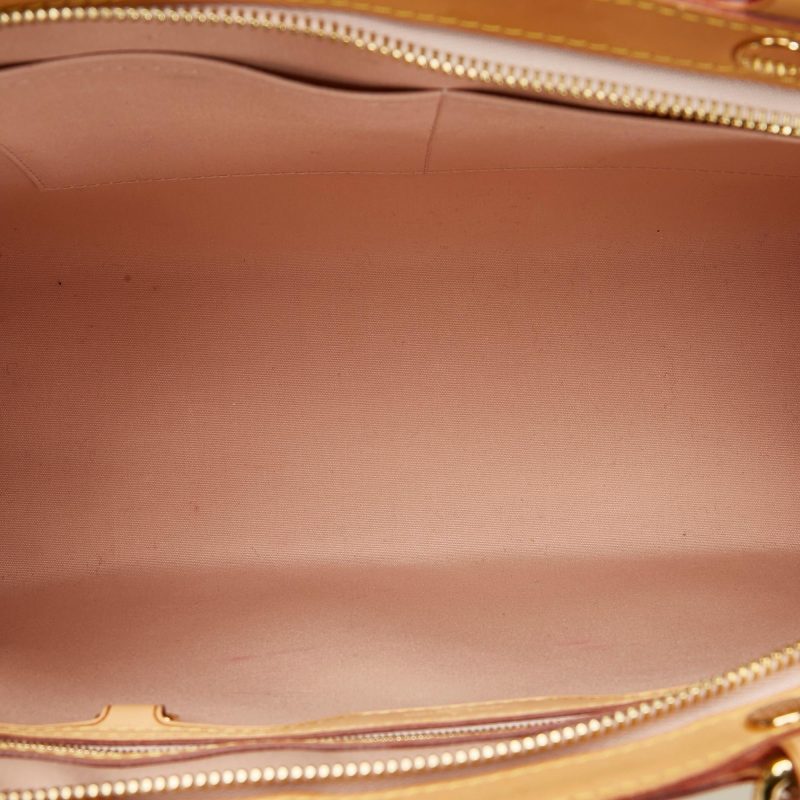 Louis Vuitton Monogram Vernis Brea MM (SHG-EXk7Yz) - Image 5