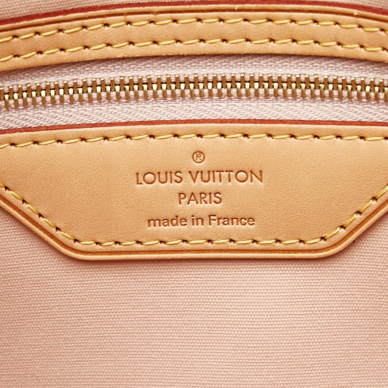 Louis Vuitton Monogram Vernis Brea MM (SHG-EXk7Yz) - Image 6